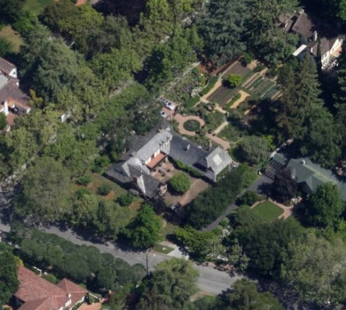 Steve Jobs' household