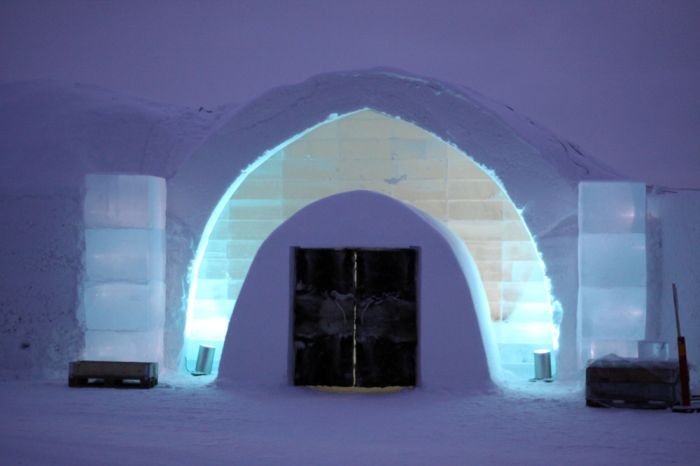 tron legacy ice hotel