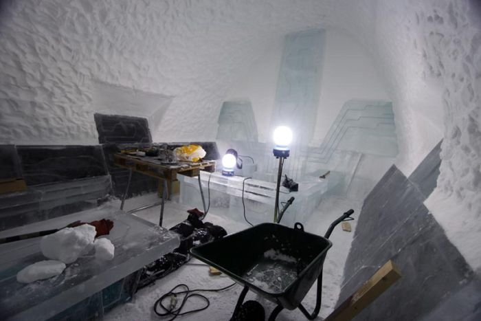 tron legacy ice hotel