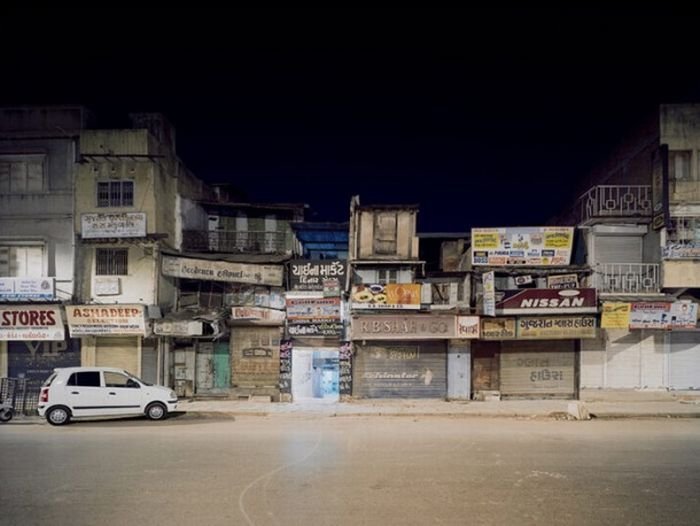 Ahmedabad, no life last night by Frédéric Delangle