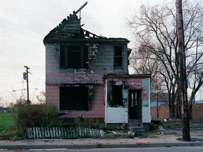 100 Abandoned Houses by Kevin Bauman, Detroit, United States