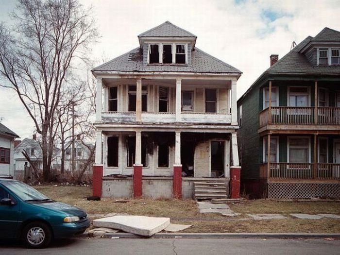 100 Abandoned Houses by Kevin Bauman, Detroit, United States