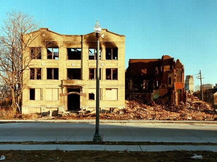 100 Abandoned Houses by Kevin Bauman, Detroit, United States