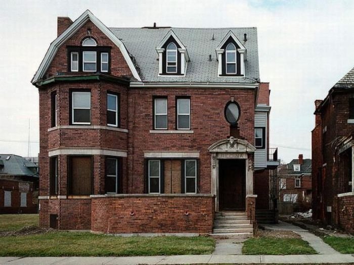 100 Abandoned Houses by Kevin Bauman, Detroit, United States