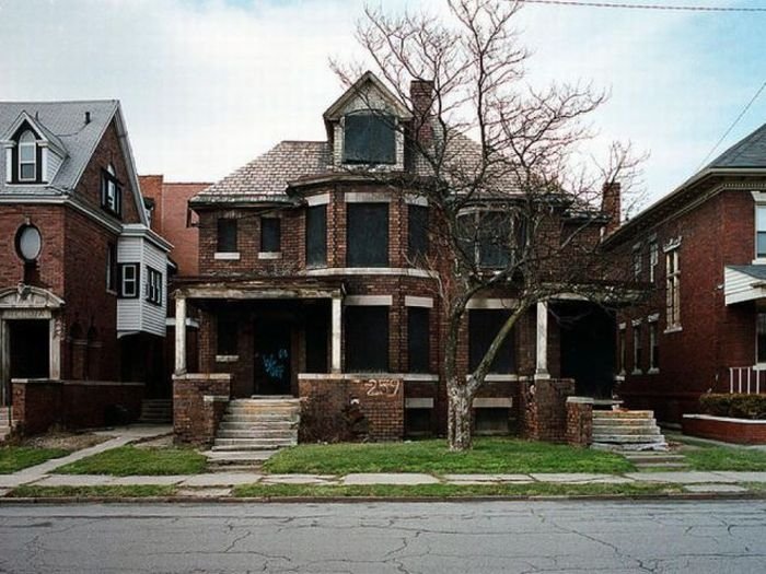 100 Abandoned Houses by Kevin Bauman, Detroit, United States