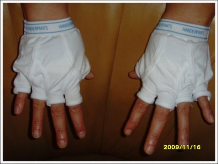 handerpants, fingerless gloves