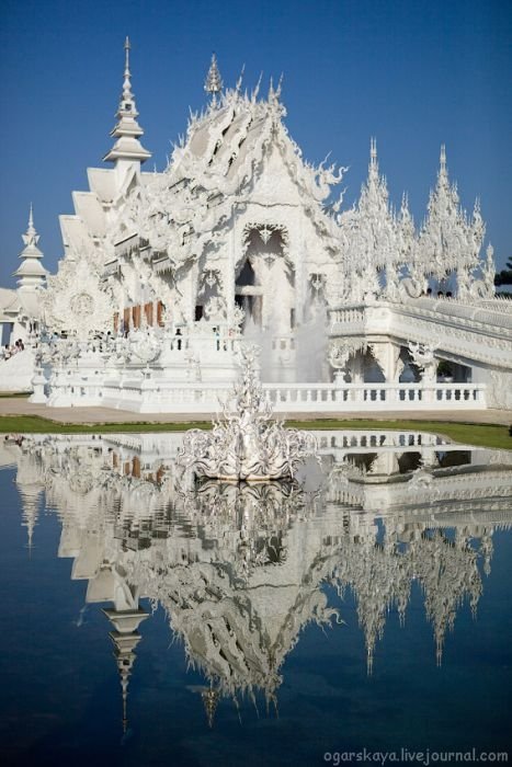 Wat Rong Khu, white temple, Chiang Rai, Thailand