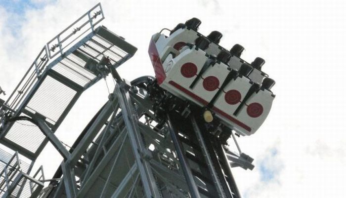 Takabisha roller coaster, Fujiyoshida, Yamanashi, Japan