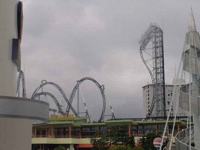 Takabisha roller coaster, Fujiyoshida, Yamanashi, Japan