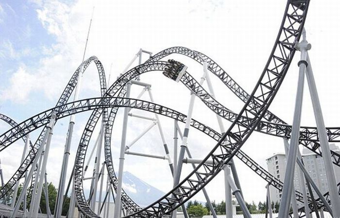 Takabisha roller coaster, Fujiyoshida, Yamanashi, Japan