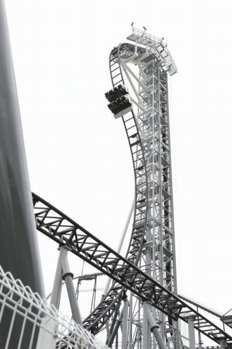 Takabisha roller coaster, Fujiyoshida, Yamanashi, Japan