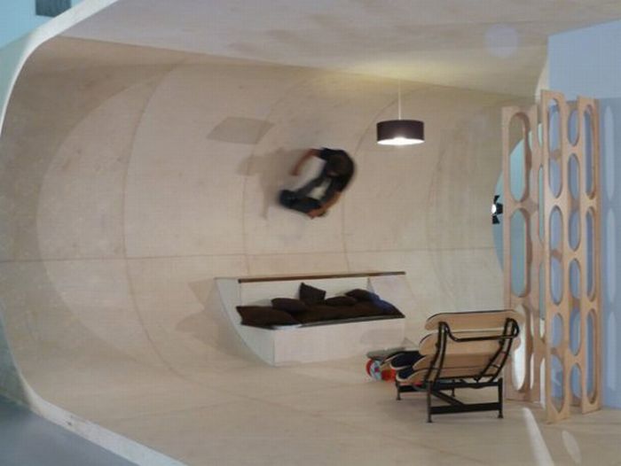 skateboarding room