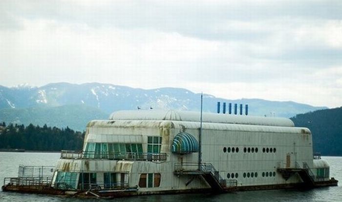 McBarge, Friendship 500 McDonald's Restaurant, Burnaby, British Columbia, Canada