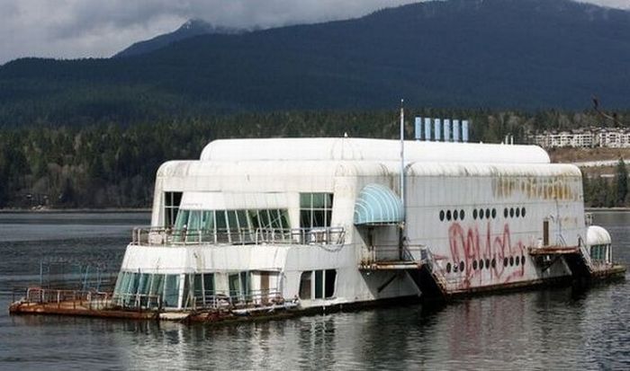 McBarge, Friendship 500 McDonald's Restaurant, Burnaby, British Columbia, Canada