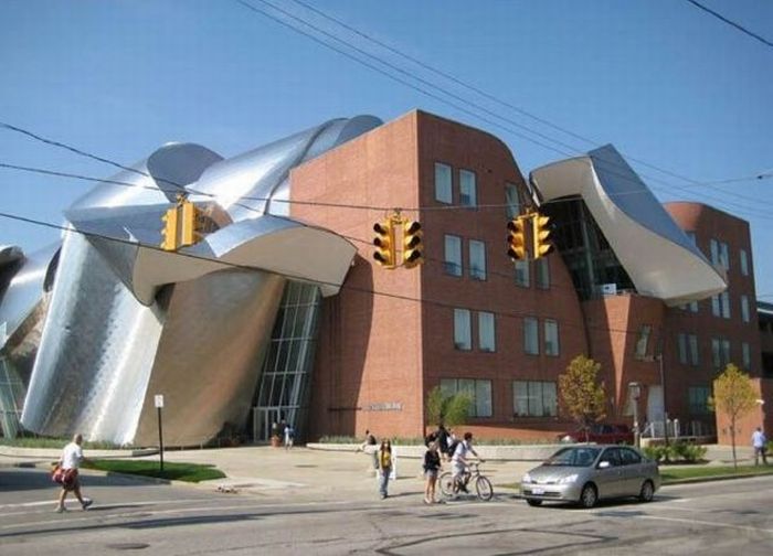 unusual buildings around the world