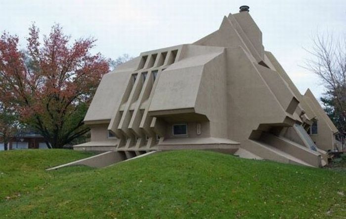 unusual buildings around the world