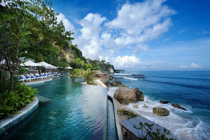 infinity edge pool design