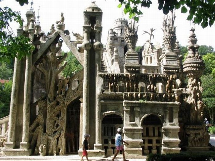 Le Palais Idéal by Ferdinand Cheval