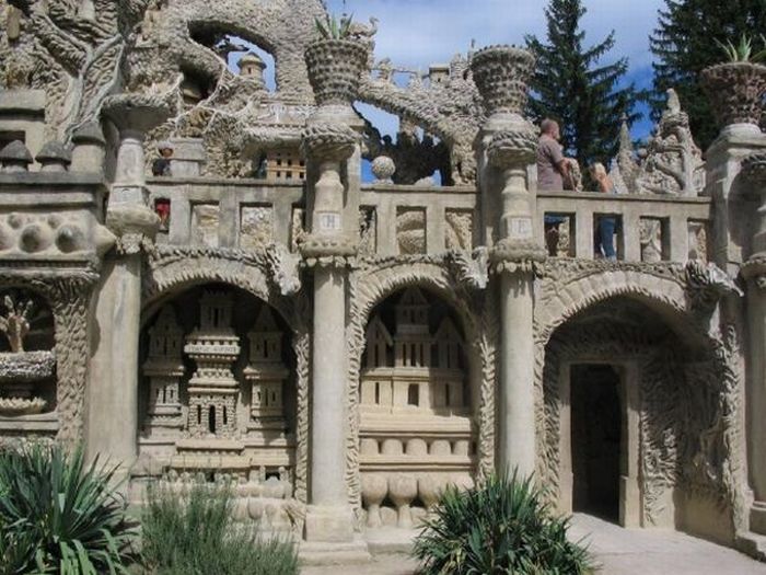 Le Palais Idéal by Ferdinand Cheval