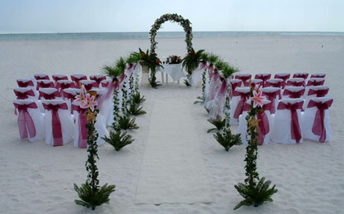 beach wedding decoration