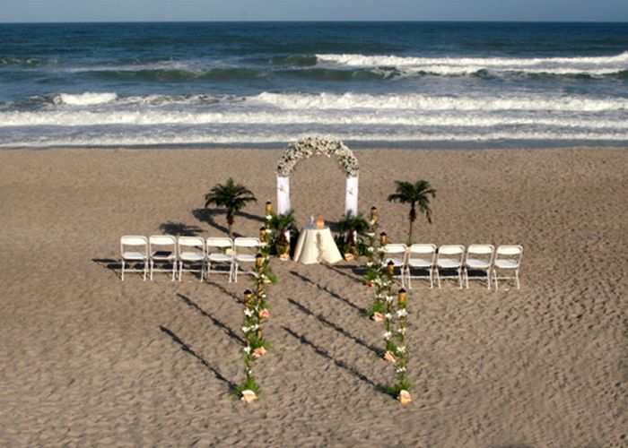 beach wedding decoration