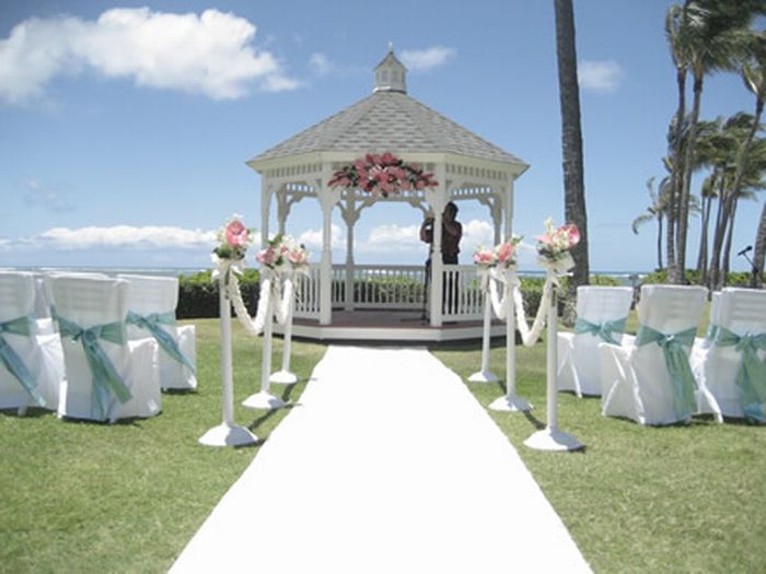 beach wedding decoration