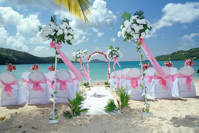 beach wedding decoration