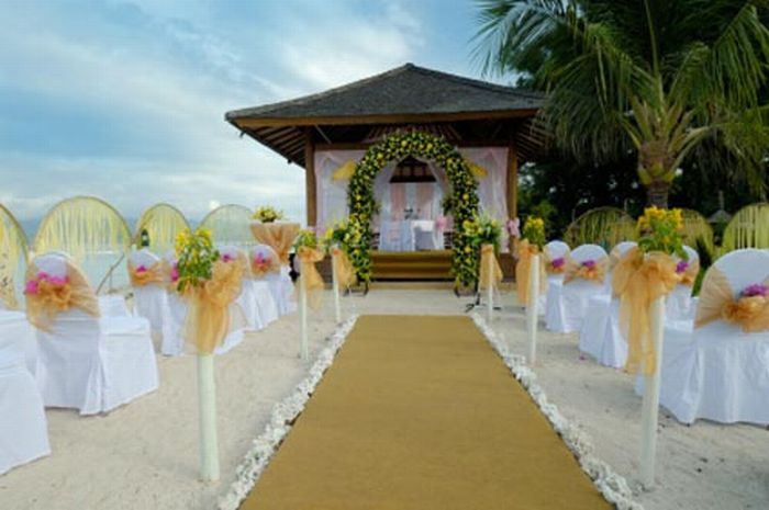 beach wedding decoration