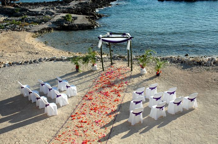 beach wedding decoration