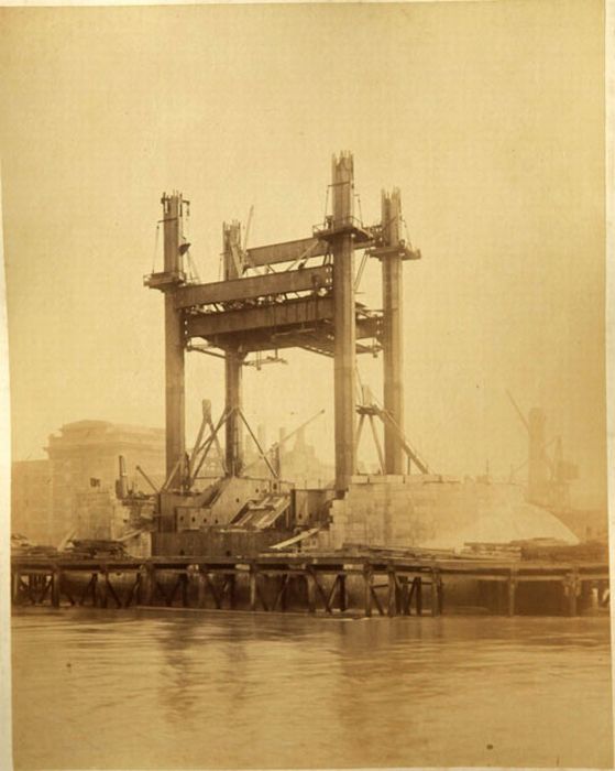 History: Construction of Tower Bridge, 1886-1894, London, England, United Kingdom