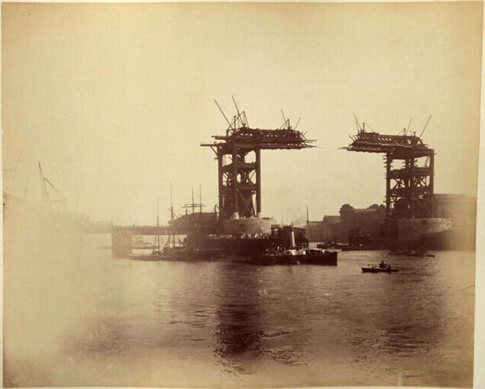 History: Construction of Tower Bridge, 1886-1894, London, England, United Kingdom