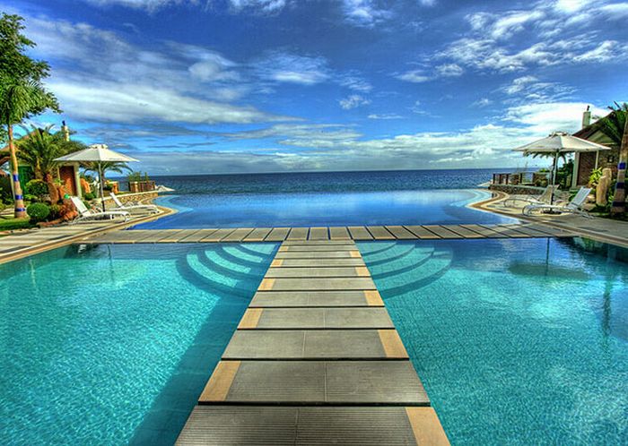 infinity edge pool design