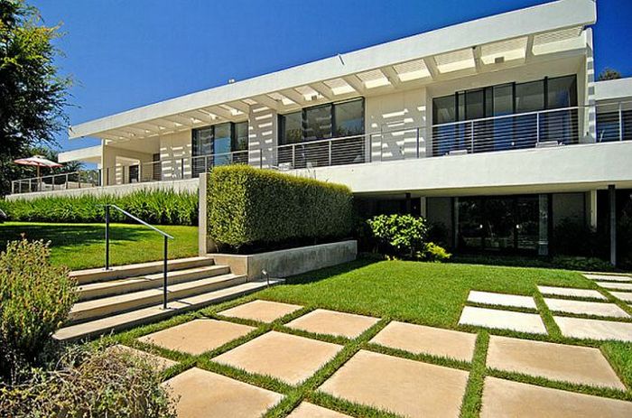 Jennifer Aniston's mansion, Los Angeles, United States