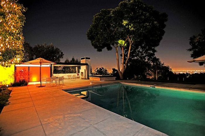 Jennifer Aniston's mansion, Los Angeles, United States
