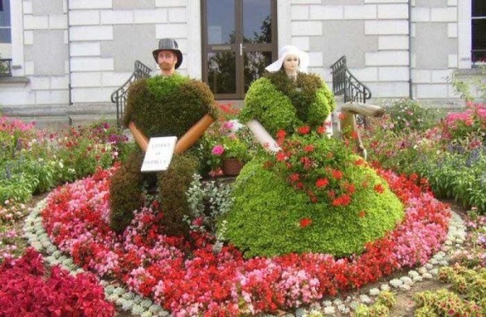 garden topiary plant art