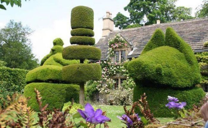 garden topiary plant art