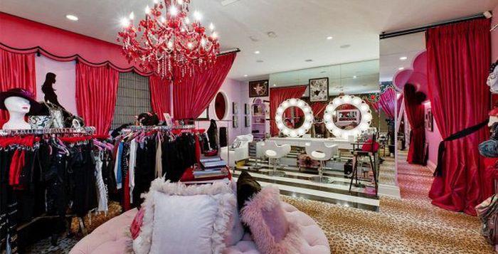 House of Christina Aguilera, Beverly Hills, California, United States