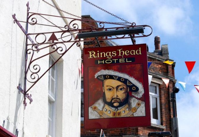 Pub signs, United Kingdom