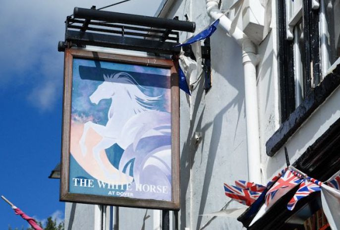 Pub signs, United Kingdom