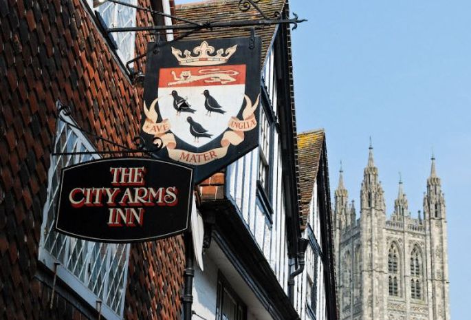 Pub signs, United Kingdom