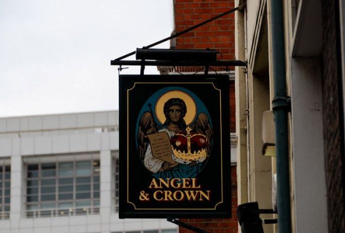 Pub signs, United Kingdom