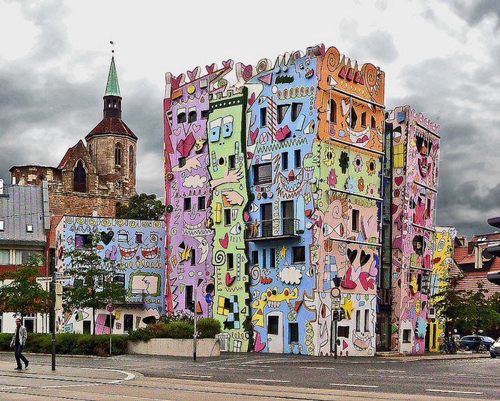 Happy Rizzi House by James Rizzi