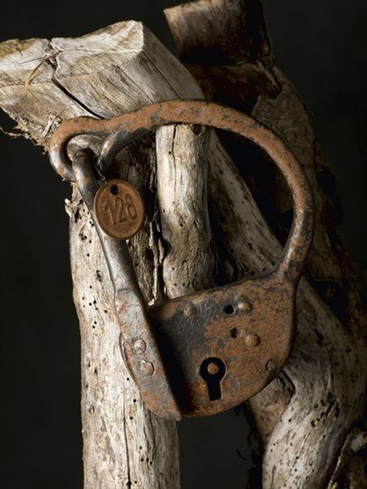 Torture execution instruments of Fernand Meyssonnier