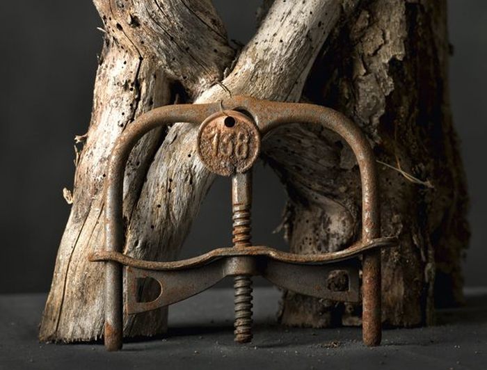 Torture execution instruments of Fernand Meyssonnier