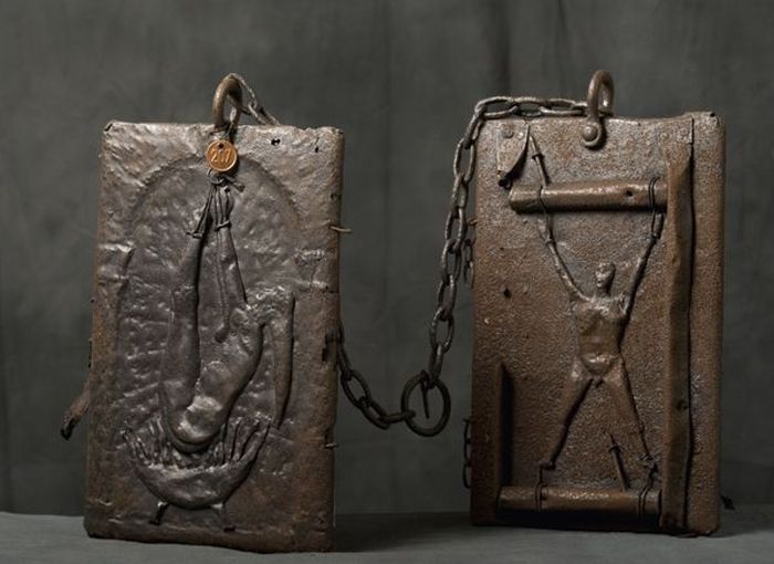 Torture execution instruments of Fernand Meyssonnier