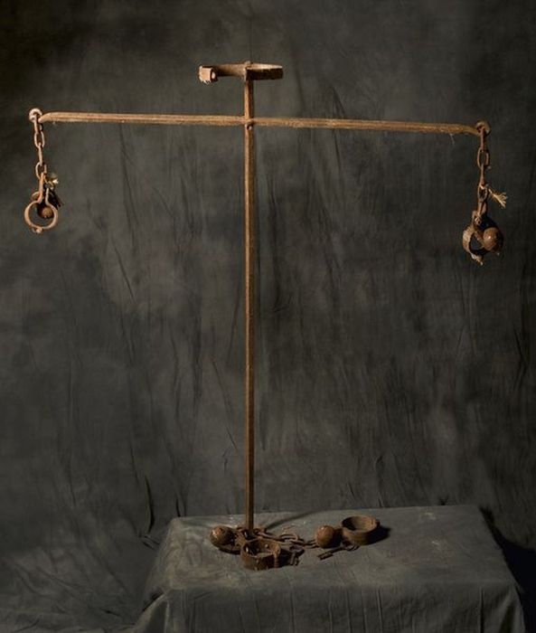 Torture execution instruments of Fernand Meyssonnier