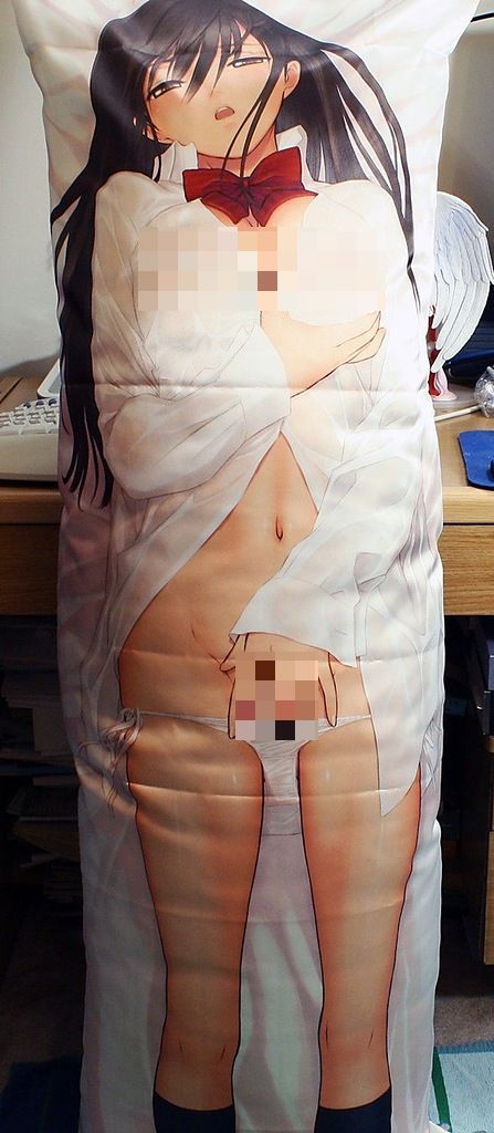 dakimakura, japanese love hugging pillows