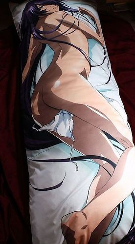 dakimakura, japanese love hugging pillows