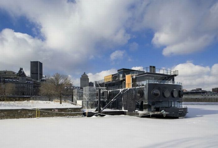 Bota Bota, spa-sur-l'eau, Montreal, Canada