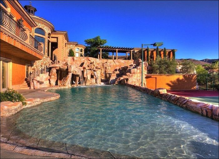 Expensive mansion, Nevada, United States